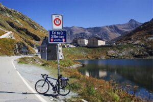 Colle del Gran San Bernardo, Col du Grand-Saint-Bernard (CC BY-SA 3.0)