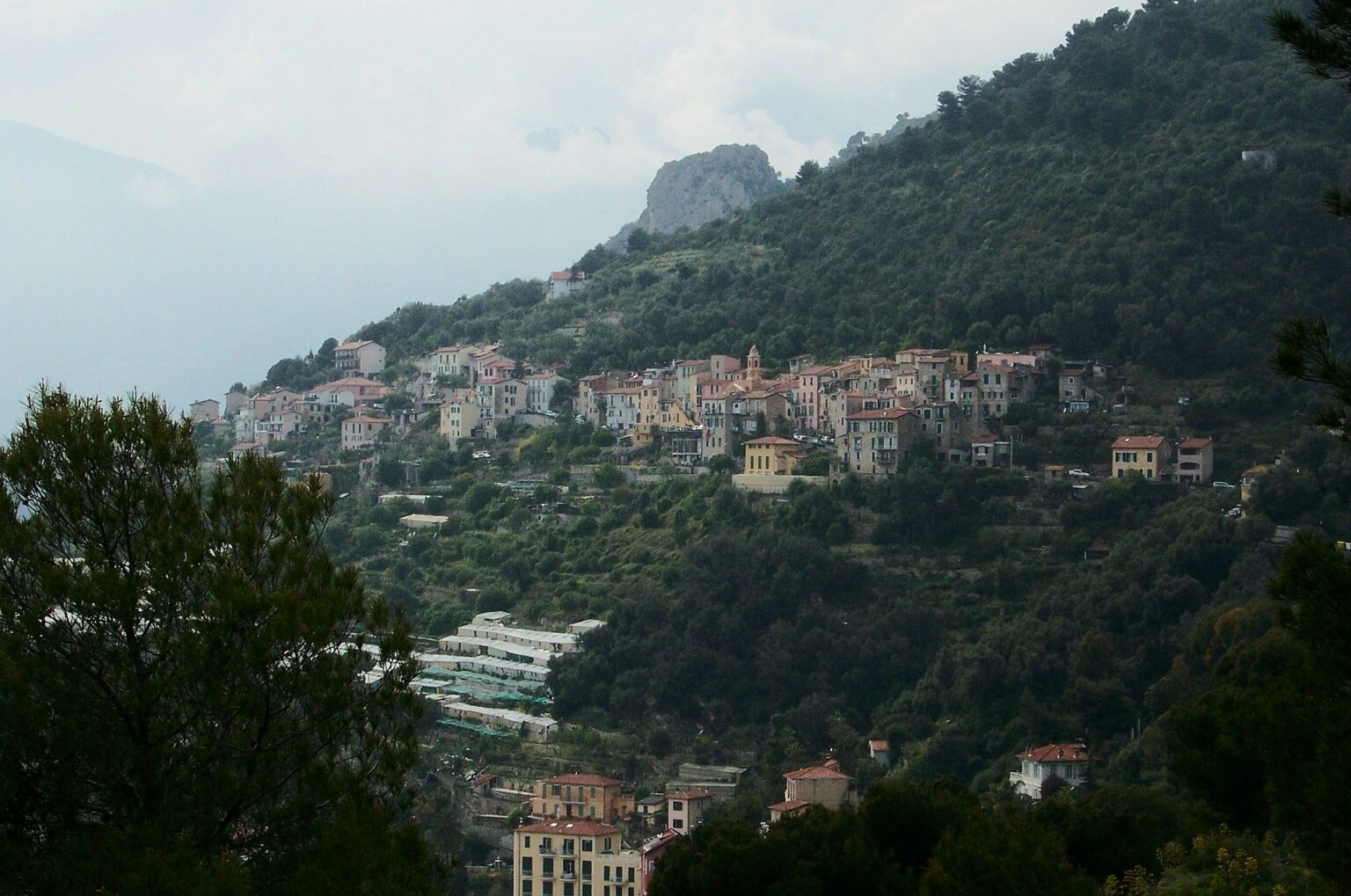 Ventimiglia (Wikimedia Commons, CC BY - SA 3.0)