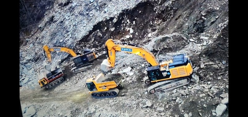 Il cantiere di Saint-André, uno dei più recenti “cantieri verticali” delle Alpi, Le chantier de Saint-André, l’un des « chantiers verticaux » les plus récents des Alpes (c) SNCF Réseau
