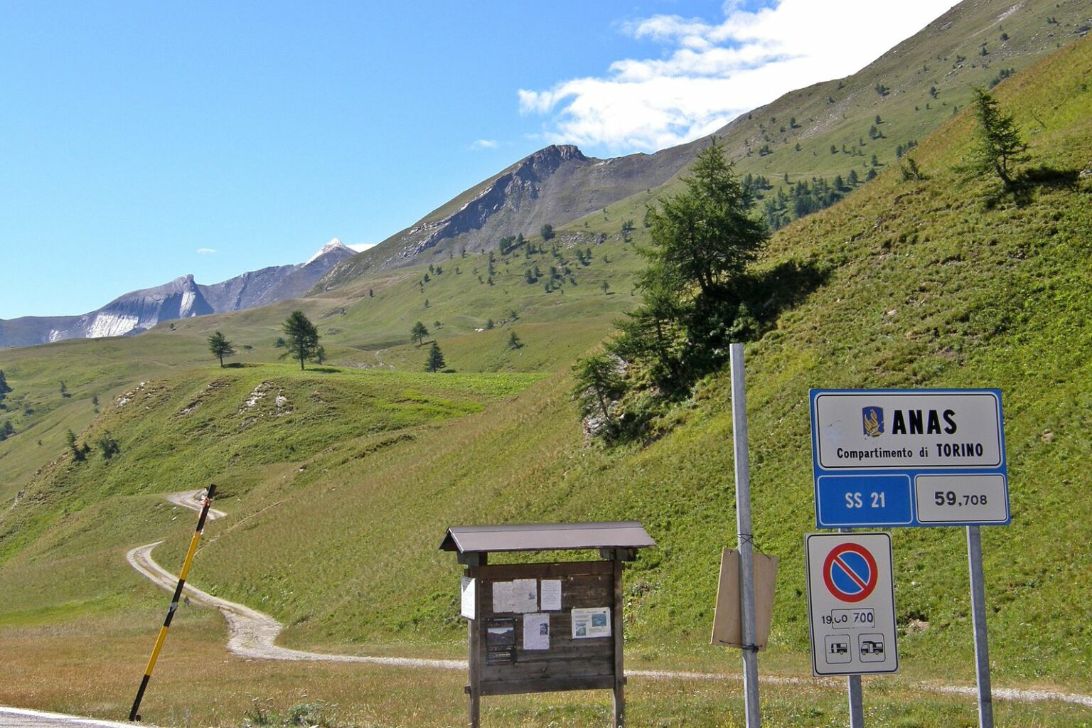 Colle della Maddalena, Col de Larche (fonte/source: Bachelot Pierre J-P, Wikipedia Commons, CC BY-SA 2.0)