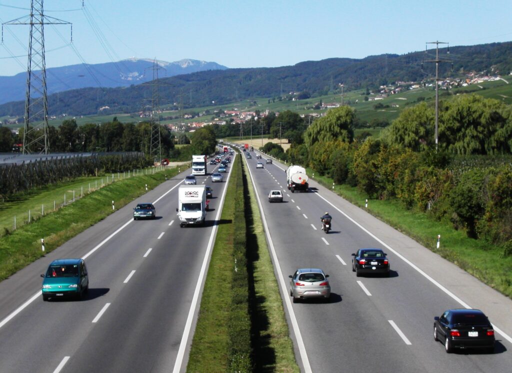 Autoroute suisse A1 à Féchy, canton de Vaud, Suisse /CC BY SA Marc Mongenet Wiki