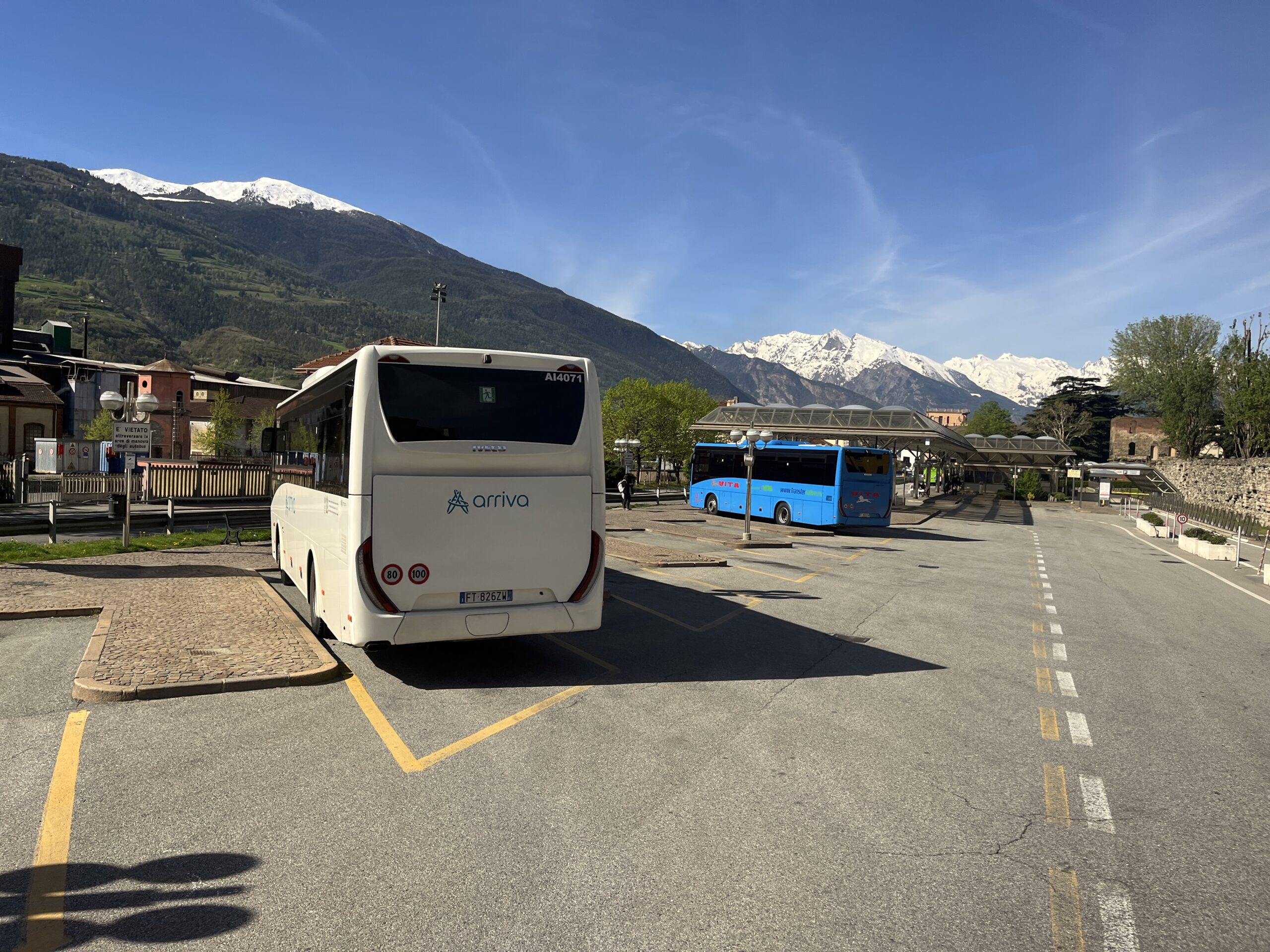 Autobus diretto Aosta-Torino, Autobus direct Aoste-Turin (Giorgia Gambino, Nos Alpes)
