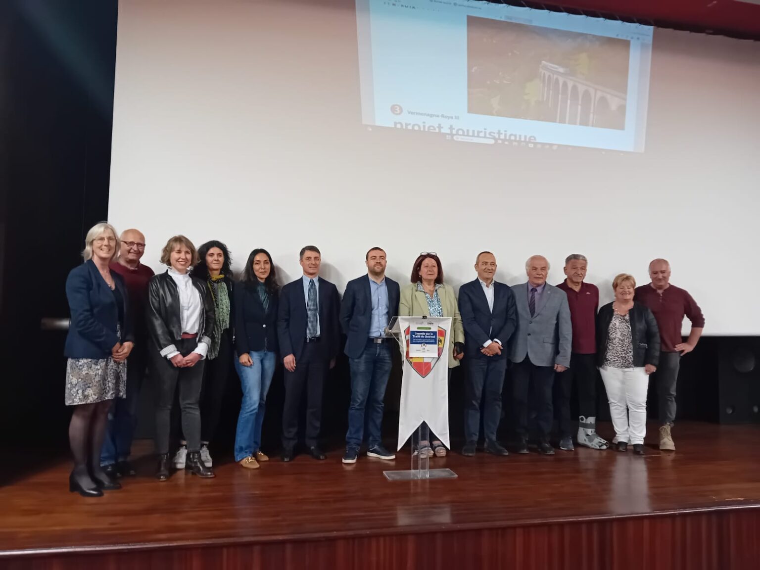 Les participants à la rencontre sur le Traité Quirinal et la Vallée de la Roya, le 18 mai 2024 à Tende - Remontons La Roya