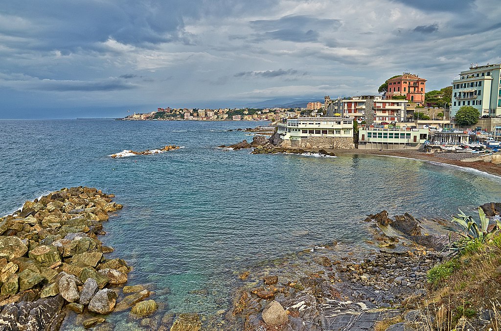 Spiaggia di Priaruggia a Genova (CC BY SA Terensky Wiki)