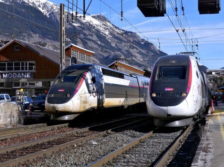 TGV Inoui à Modane (CC BY SA 4.0 Wikicommons)