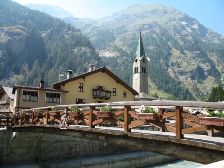 Dal progetto “AlpiLink” una audiomappa digitale delle lingue walser Gressoney-Saint-Jean, parte del progetto “AlpiLink”; une partie du projet “AlpiLink”(fonte/source: Wikimedia Commons, Rinina25, CC-BY 2.5)