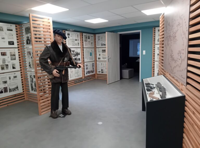 La mostra sulla Liberazione al Museo della frontiera di Modane; L’exposition sur la Libération au Musée de la frontière de Modane (fonte/source: Facebook)