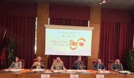 La conferenza stampa di presentazione della Valle d’Aosta come Capitale del dono 2024; La conférence de présentation de la Vallée d’Aoste comme Capitale du don (Giorgia Gambino, (c) Nos Alpes)