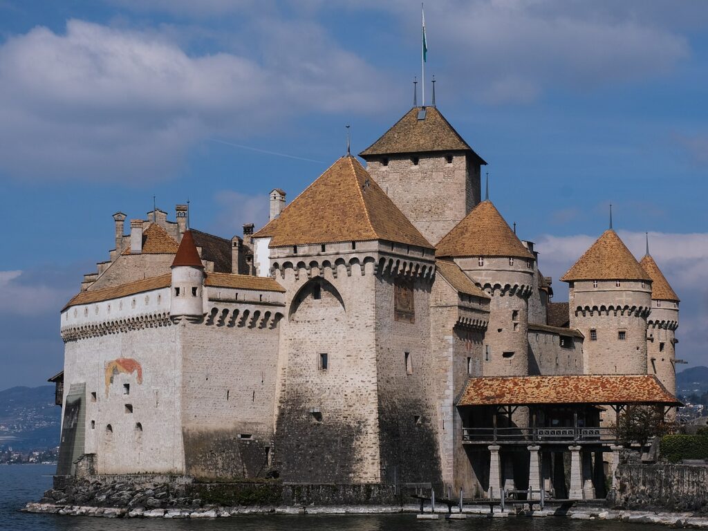 Le Château de Chillon (source: Wikipedia Commons, Christian David, CC BY-SA 4.0)