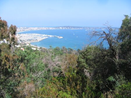 Il Parco del Massiccio del Paradou, Le Parc du Massif du Paradou (fonte/source: Conservatoire du littoral)