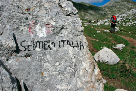 Sentiero Italia CAI (fonte/source: Wikimedia Commons, Maxpicinisco, CC BY-SA 3.0)