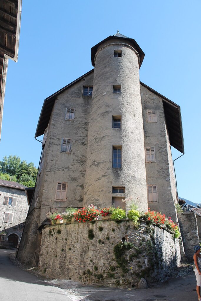 Tour Ramus à Conflans en 2016 (c) Cc BY SA B. Brassoud Wikimedia Commons