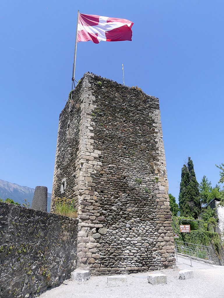 Tour Sarrasine de Conflans en Savoie en 2018 (c) CC BY SA Florian Pépelin Wikimedia Commons