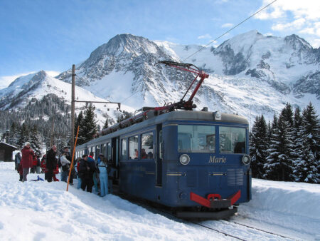 Le train de Saint-Gervais Les-Bains (c) CC BY SA Wikimedia Commons