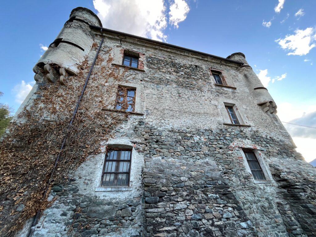 Le Château de Saint-Marcel ((c) Giorgia Gambino, Nos Alpes)