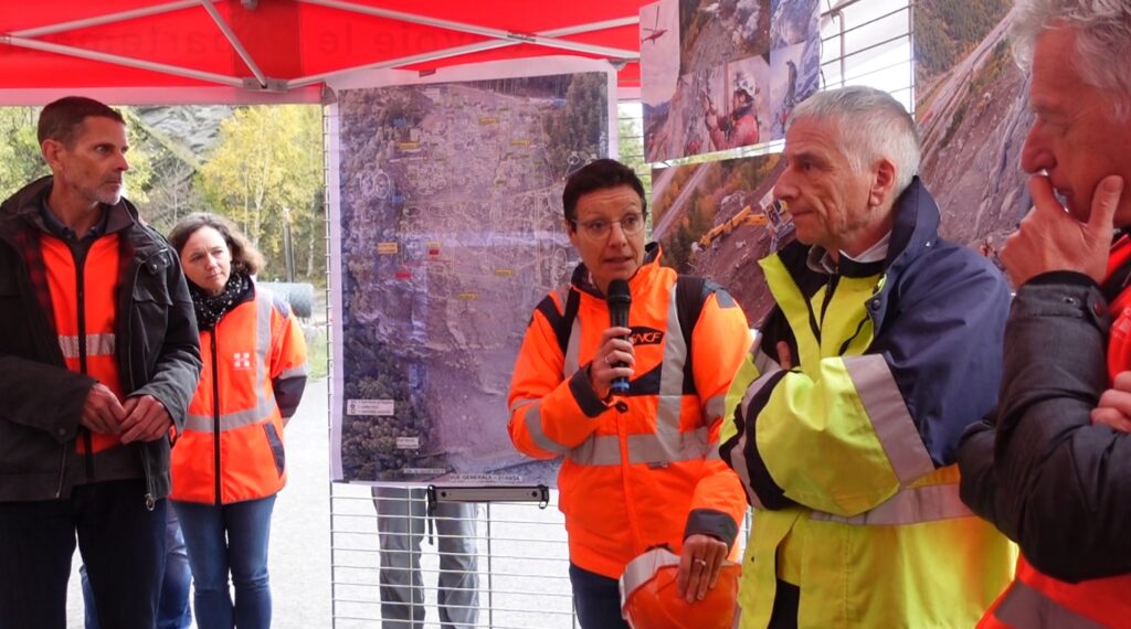 Un moment de la présentation du chantier (c) Nos Alpes Enrico Martial