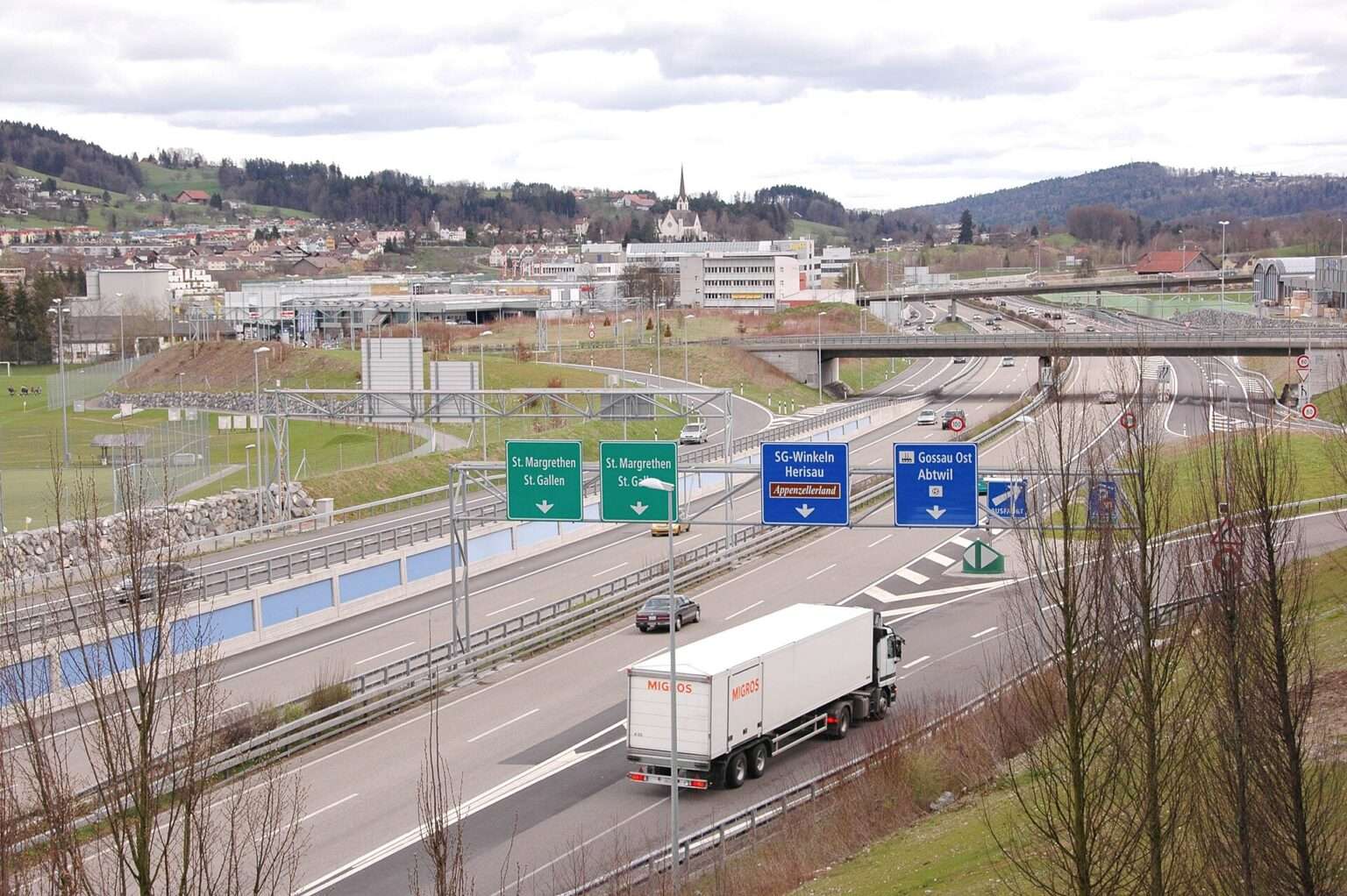 La rete dell’autostrada in Svizzera, Le réseau des autoroutes en Suisse (c) CC BY-SA 2.5, Filzstift, Wikimedia Commons