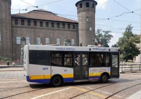 Dalla Regione Piemonte bonus di 100 euro per incentivare il trasporto pubblico Bonus trasporto pubblico Piemonte, Bonus transports publics Piémont (c) CC BY-SA 4.0, Renardo la vulpo, Wikimedia Commons