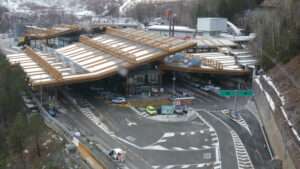 Traforo del Monte Bianco, piazzale italiano in inverno - Tunnel du Mont-Blanc, plateforme italienne en hiver (c) Nos Alpes Enrico Martial