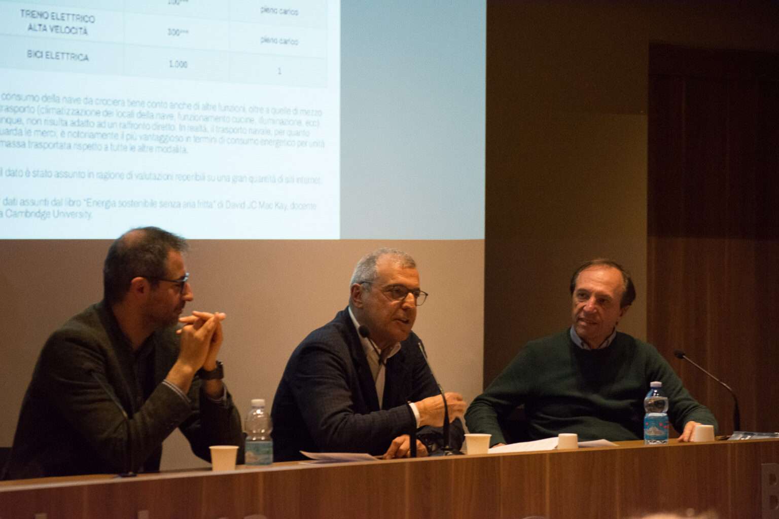 La presentazione del libro “Ambientalismo pragmatico” di Corrado Cometto, La présentation du livre « Environnementalisme pragmatique » de Corrado Cometto (c) Roland Martial, Nos Alpes