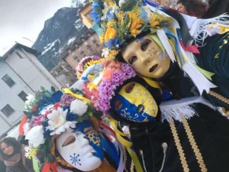 I “Carnavals de montagne” ad Aosta, Les “Carnavals de montagne” à Aoste (c) Carnaval dé En Mar’ei