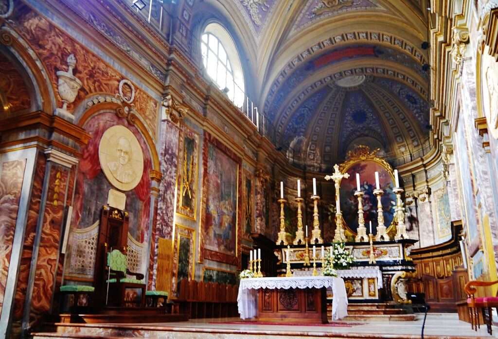 Ivrea Cattedrale di Santa Maria Assunta, il coro (c) CC BY SA  4 0 Zairon Wikimedia Commons