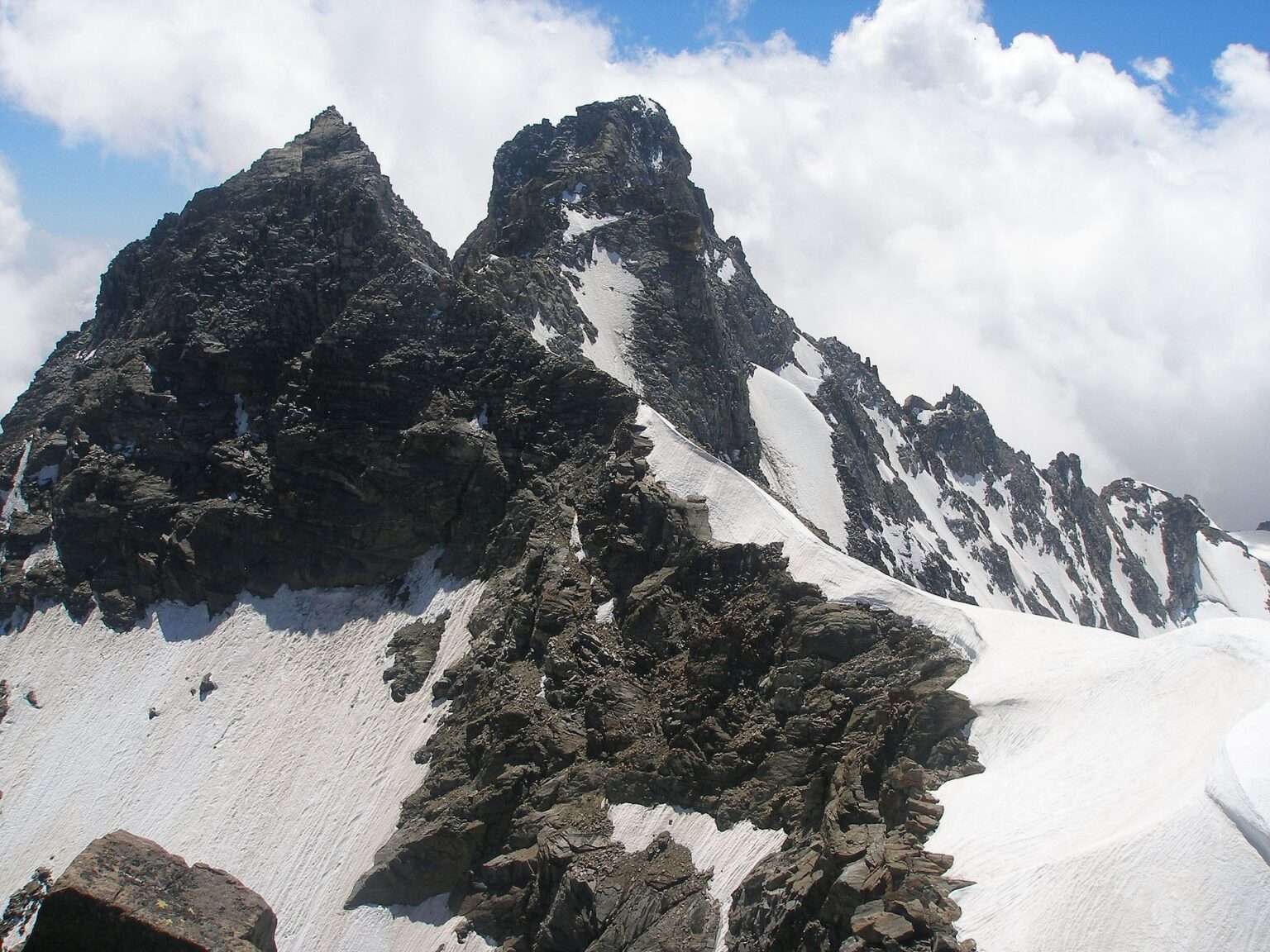 “Le Alpi segrete”, Marco Albino Ferrari; « Les Alpes secrètes », Marco Albino Ferrari (c) CC BY-SA 4.0, Francofranco56, Wikimedia Commons