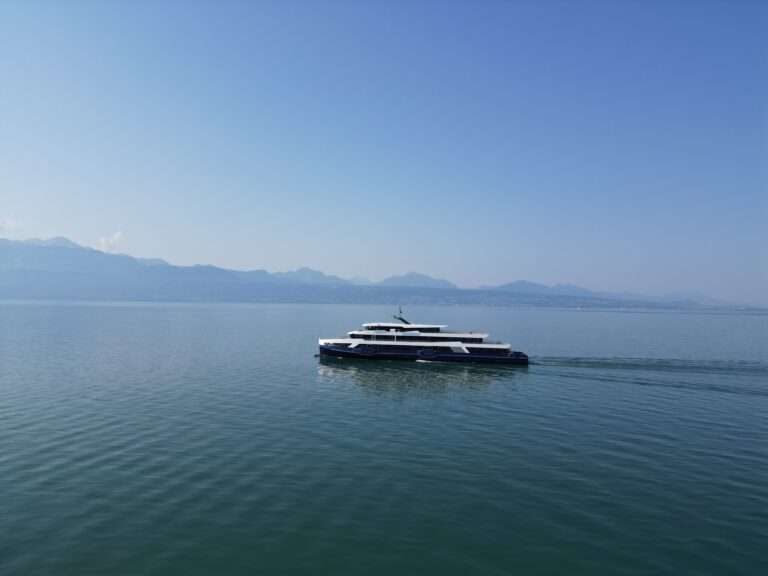 I traghetti per i frontalieri sul Lago di Ginevra, Les ferries pour frontaliers sur le Lac Léman (c) Espace presse CGN