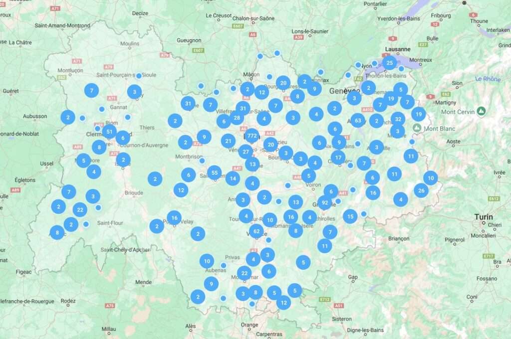 La carte avec son nombre élevé de sites de tournage dans la région Auvergne Rhône-Alpes (c) extrait de Région Auvergne Rhône-Alpes - Cinéma Pôle Pixel