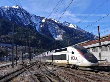 Le TGV Inoui en gare de Modane en 2020 (c) CC BY SA 4_0 Florian Pépellin Wikimedia Commons