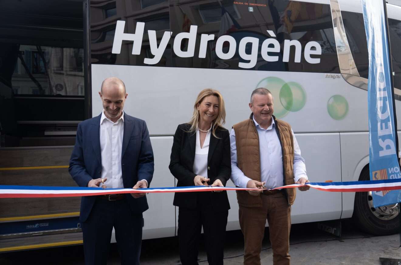 L'inauguration du bus longue distance à Hydrogène, le 8 avril 2025 à Marseille (c) Région Sud Nicolas Olive