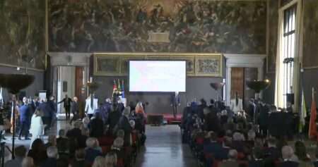 Il Presidente della Repubblica Sergio Mattarella al termine del suo discorso al Festival delle Regioni a Venezia, il 18 maggio 2025 (c) Conferenza delle Regioni e delle Province autonome