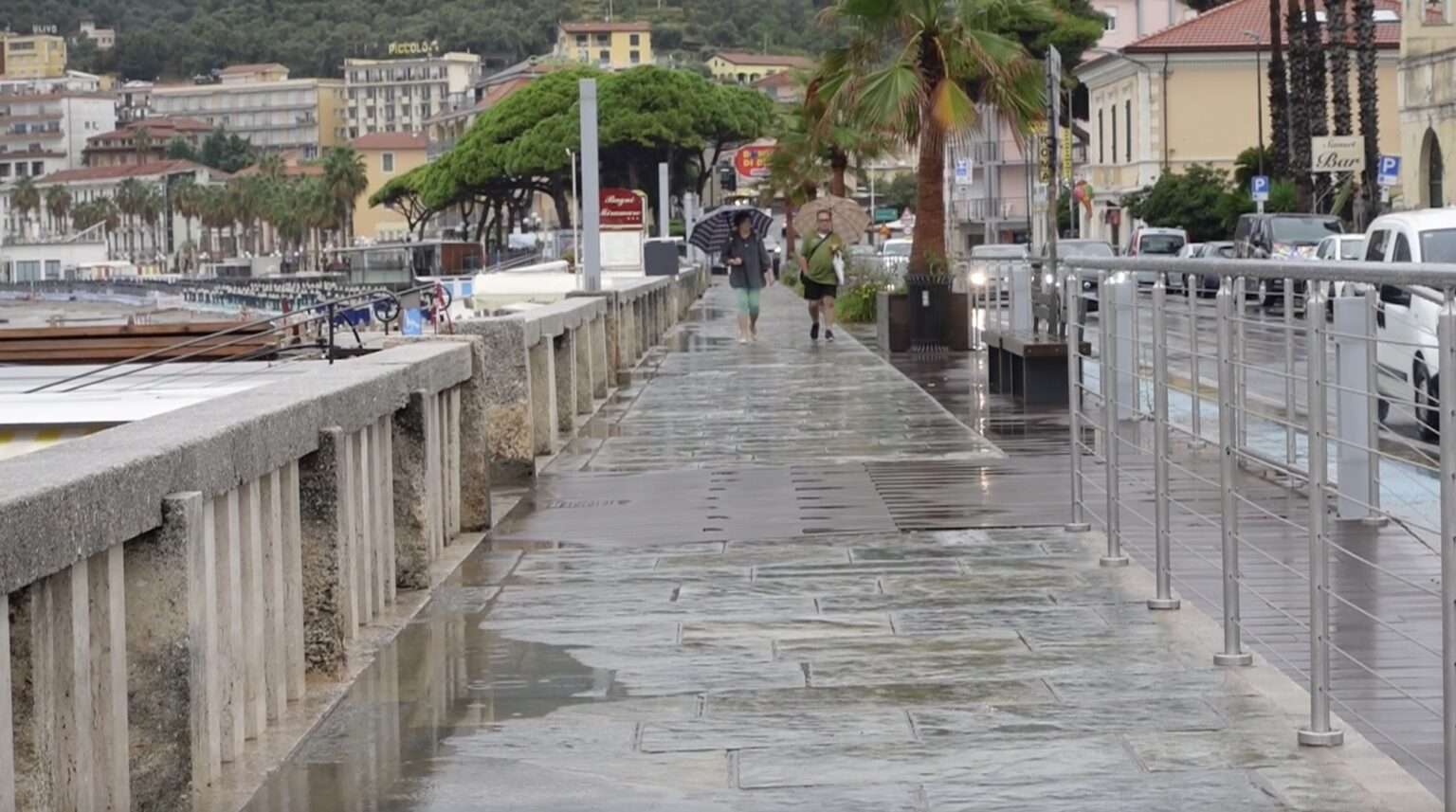 Piogge e temporali in Liguria e Costa Azzurra / Pluies et orages en Ligurie et en Côte d'Azur (c) Nos Alpes