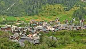 Il comune di Blatten nell'Alto Vallese / la commune di Blatten, dans le Haut-Valais (c) CC BY SA 3_0 Johannes Löw Wikimedia commons