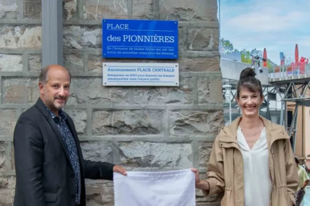 L'inauguration de la place des pionnières à lausanne. en 2023