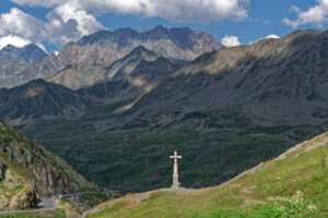 Du grand saint bernard, vers le valais et la combe de barasson (c) cc by sa 2 0 eric huybrechts