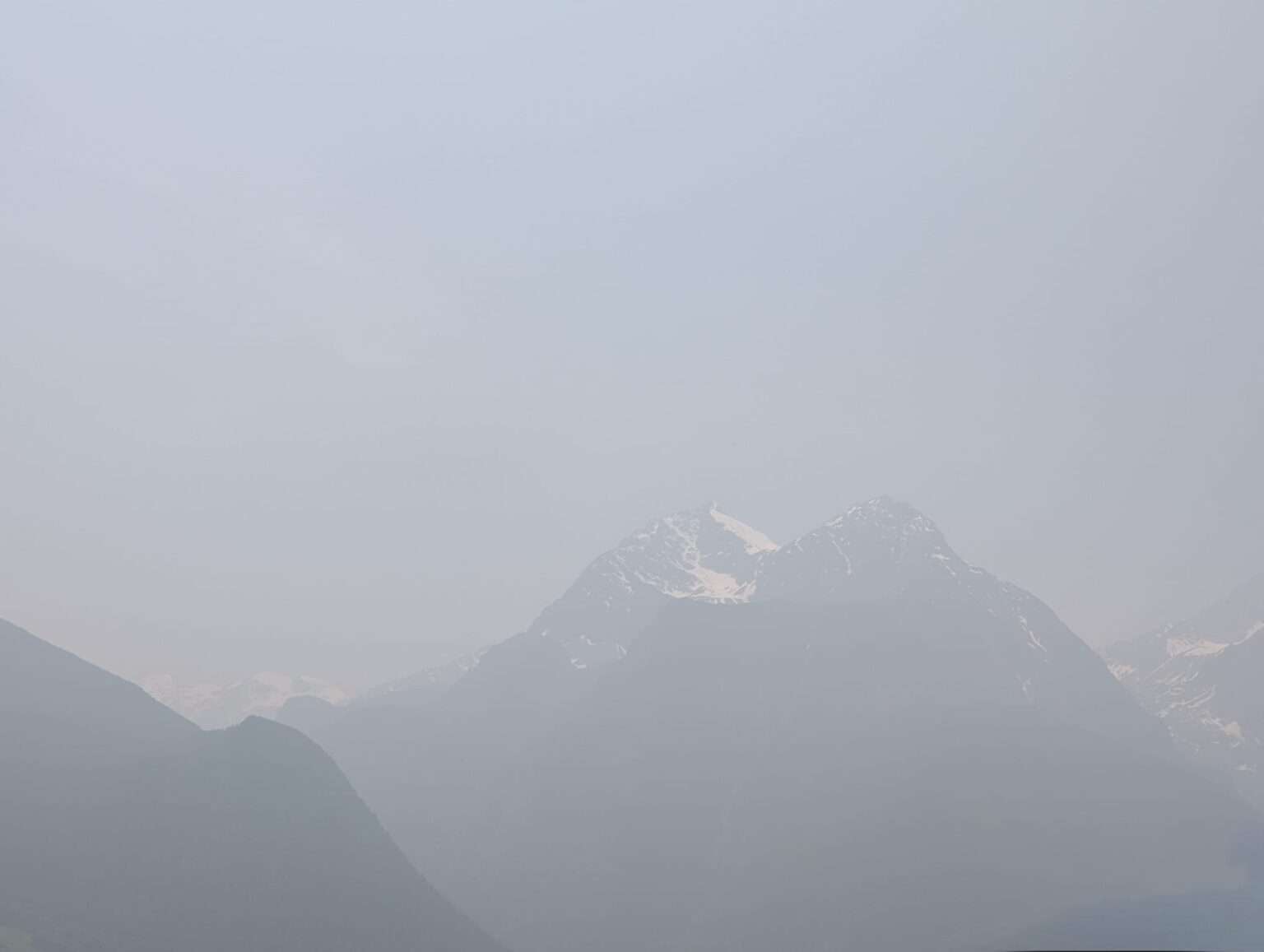 La foschia degli incendi dal Canada alle Alpi della Valle d’Aosta, La brume des incendies du Canada aux Alpes de la Vallée d’Aoste (c) Giorgia Gambino, Nos Alpes