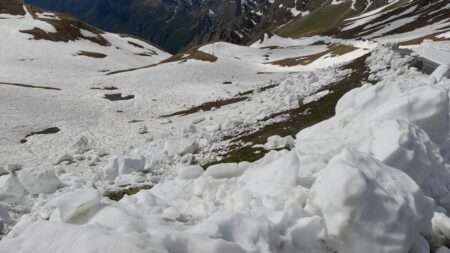 Il colle dell'Agnello riaperto sul versante italiano dall'11 giugno 2025, la strada al colle (c) Provincia di Cuneo