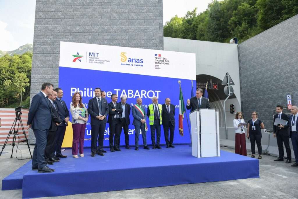 Inaugurazione sul versante italiano, con il ministro francese philuippe tabarot (c) ministère des trasports
