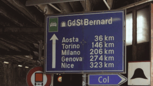 Au tunnel du Grand-Saint-Bernard - al Traforo del Gran San Bernardo (c) CC BY-SA 3_0 Lucignolo Brescia Wikimedia Commons