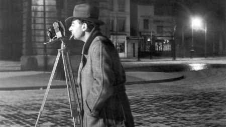 Autoportrait de Brassaï, Boulevard Saint-Jacques, Paris, 1930-1932 (c) Estate Brassai Succession-Philippe Ribeyrolles Bureau de presse Région autonome Vallée d'Aoste