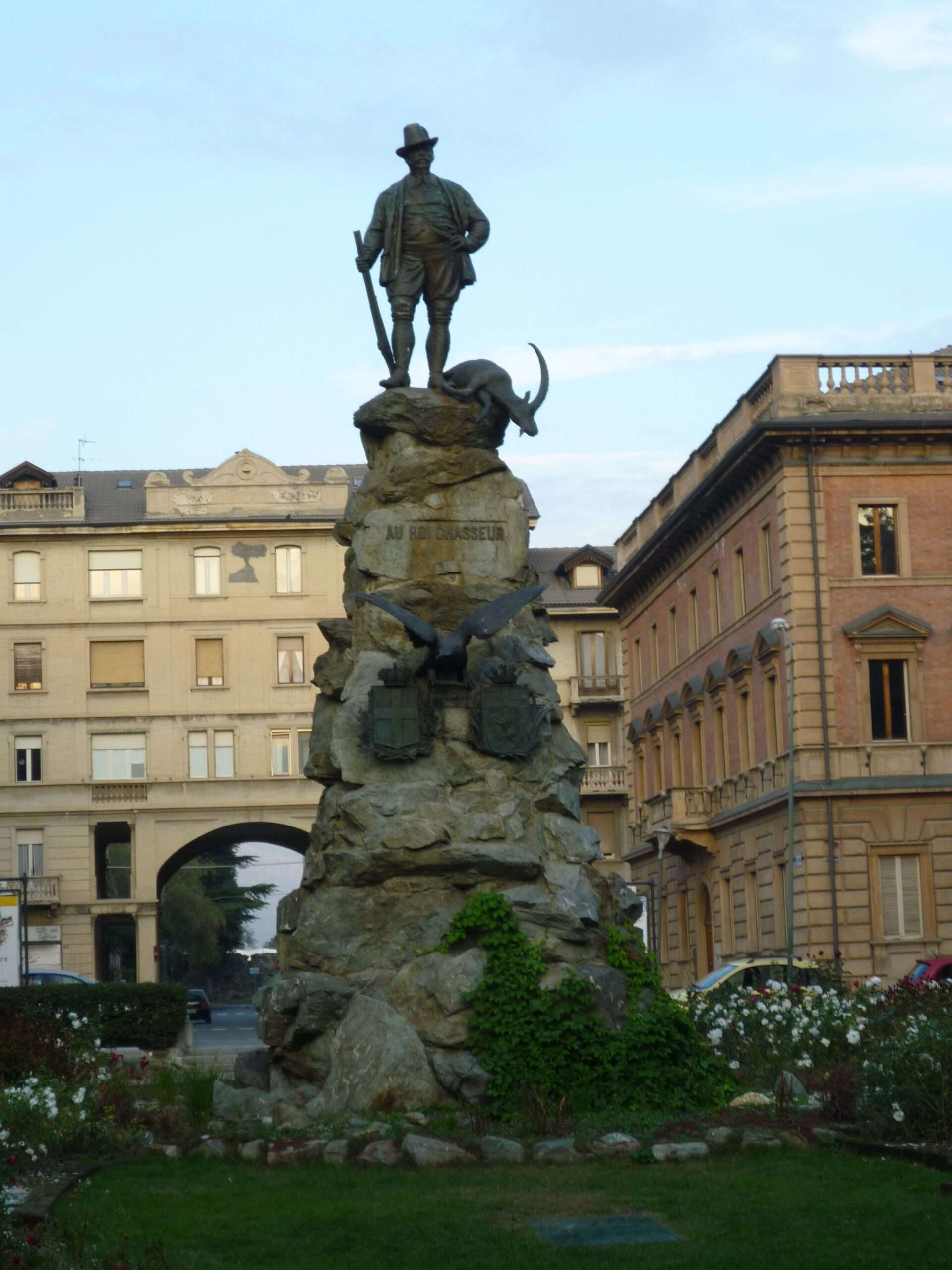 Il monumento al Roi Chasseur (c) CC BY-SA 3_0 Tenam2 Wikimedia Commons
