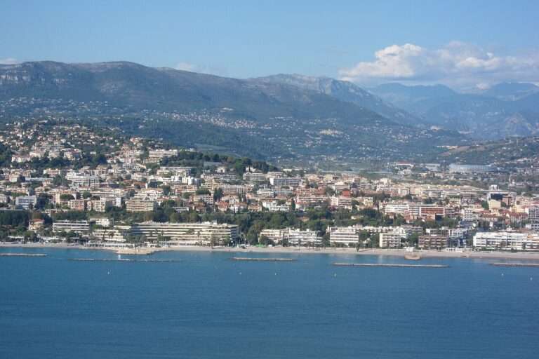 Saint-Laurent-du-Var (c) CC BY-SA 4_0 Olivier Cleynen Wikimedia Commons