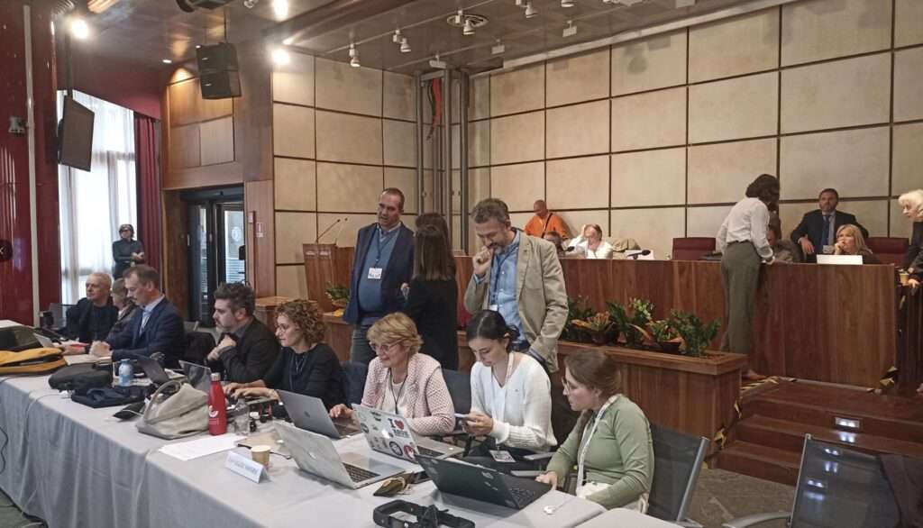  Salle de presse en Vallée d'Aoste, élections 2025 (c) Nos Alpes