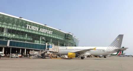 Aeroporto di Torino Caselle - Aéroport de Turin Caselle (c) CC BY SA 2_0 Paolo Cerutti