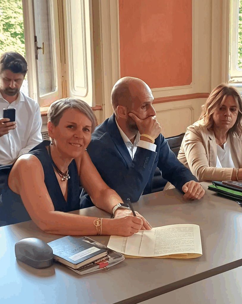 Cambursano firma costituzione distretto cibo pianura canavesana e collina torinese 16 09 2025[33]