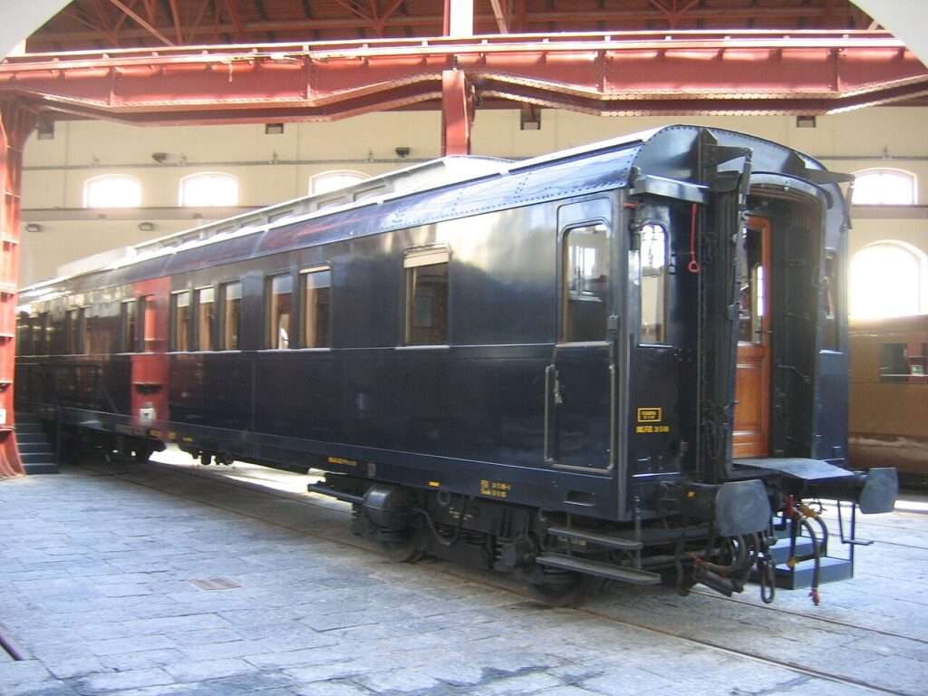 Carrozza del treno reale, nel 1929, conservato al museo di pietrarsa (c) public domain reinhard dietrich wikimedia commons