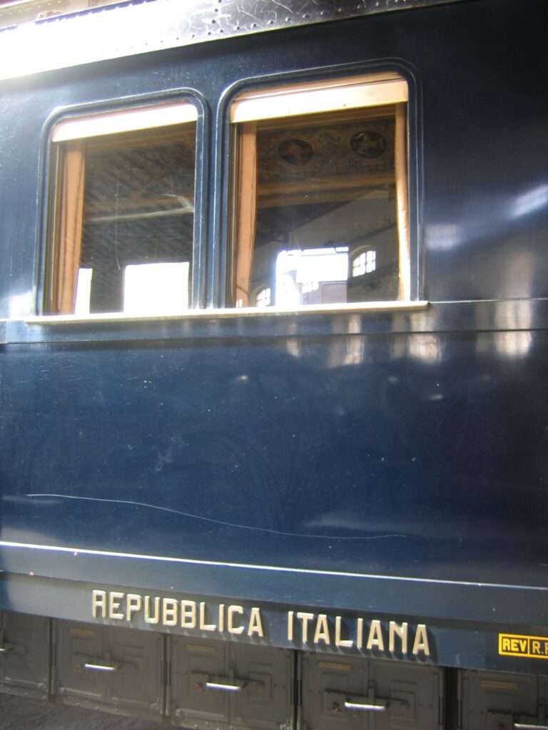 Il vagone reale riconvertito nella repubblica italiana (c) public domain richard dietrich wikimedia commons