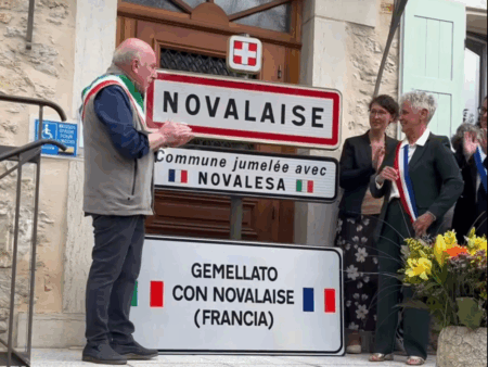 La rencontre de jumelage entre : L'incontro di gemelaggio Novalaise - Novalese (c) Marie de Novalaise
