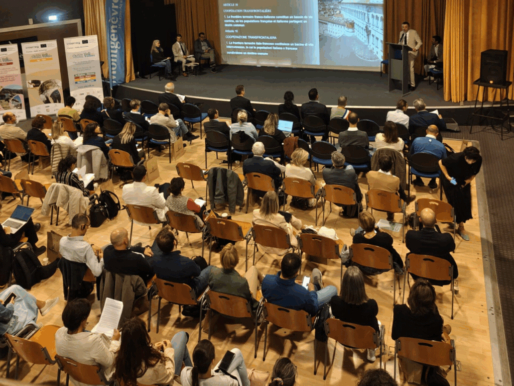 La sala di riunione del piter + alte valli a monginevro il 18 settembre 2025 (c) conferenza alte valli